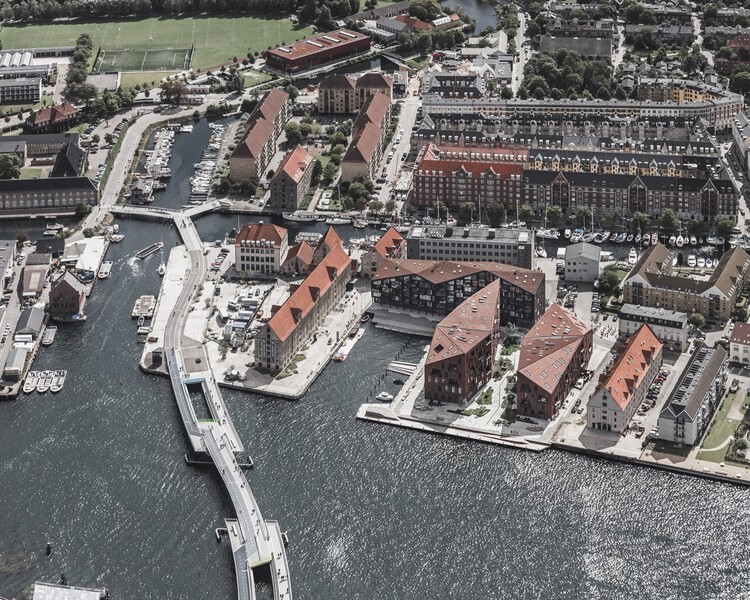 Путеводитель по архитектуре Копенгагена: 20 проектов, которые стоит открыть для себя во всемирной столице архитектуры ЮНЕСКО 2023 года — изображение 13 из 22