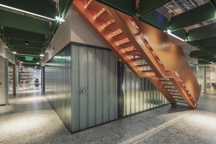 Renovación Goethe-Institut / Yemail Arquitectura - Интерьерная фотография, лестницы, перила