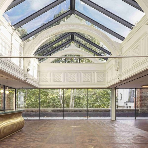 Benedetti Architects обнаруживает забытые световые люки в штаб-квартире BAFTA
