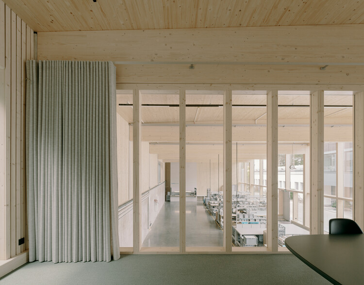 Бритвенные кабинеты Mühle / Atelier ST |  Gesellschaft von Architekten mbH - Интерьерная фотография