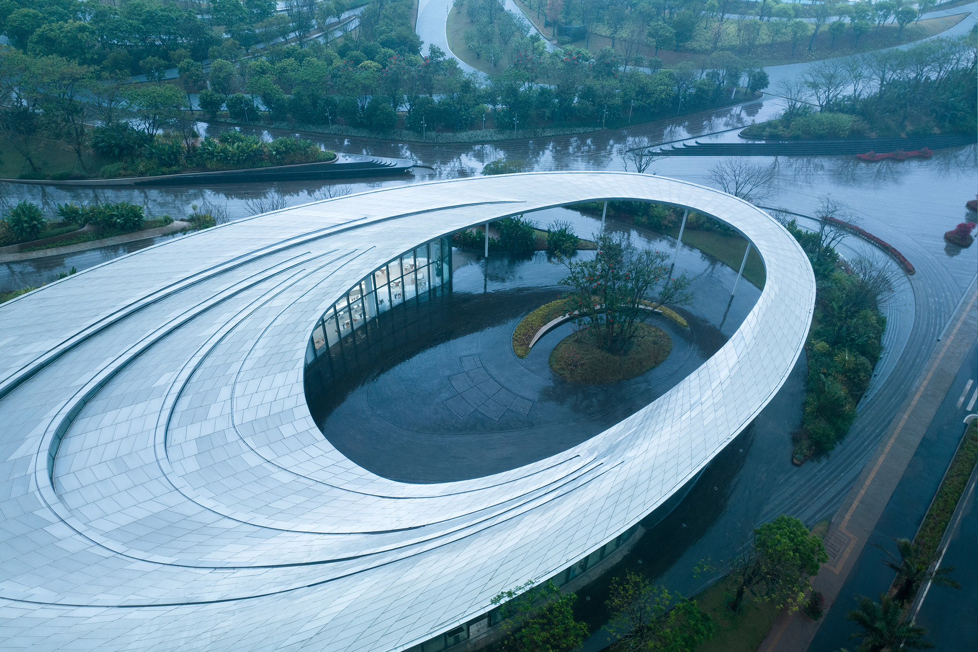 Центр посетителей парка Хайкоу Сисиу / MUDA-Architects