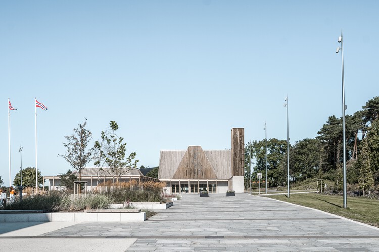 Церковь Сола / JAJA Architects - Экстерьерная фотография