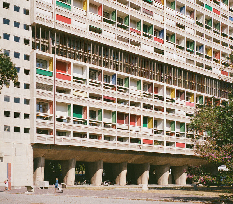 Теория цвета Ле Корбюзье: использование полихромии в архитектуре — изображение 4 из 9