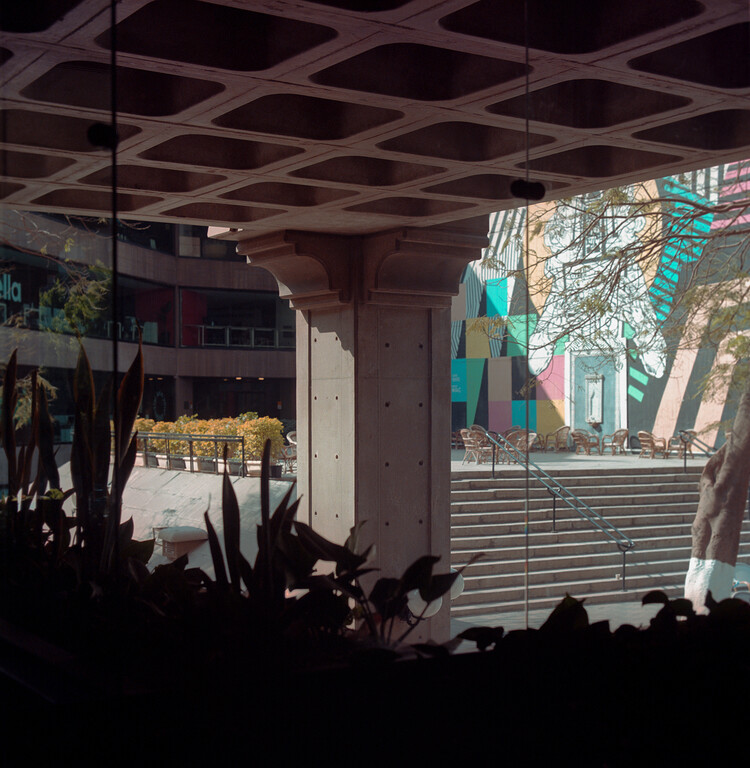 Общественный центр Джамиля в центре Каира: модернистская и мамлюкская архитектура, запечатленная Эбрахимом Бахаа Элдином — изображение 17 из 18