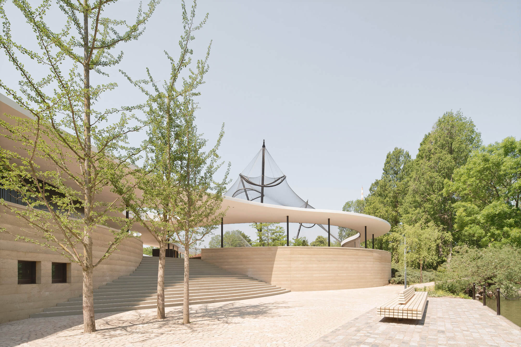Green Experience Center в Луизенпарке / Bez+Kock Architekten