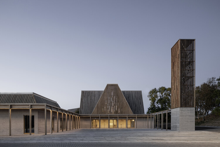 Церковь Сола / JAJA Architects - Экстерьерная фотография, Фасад