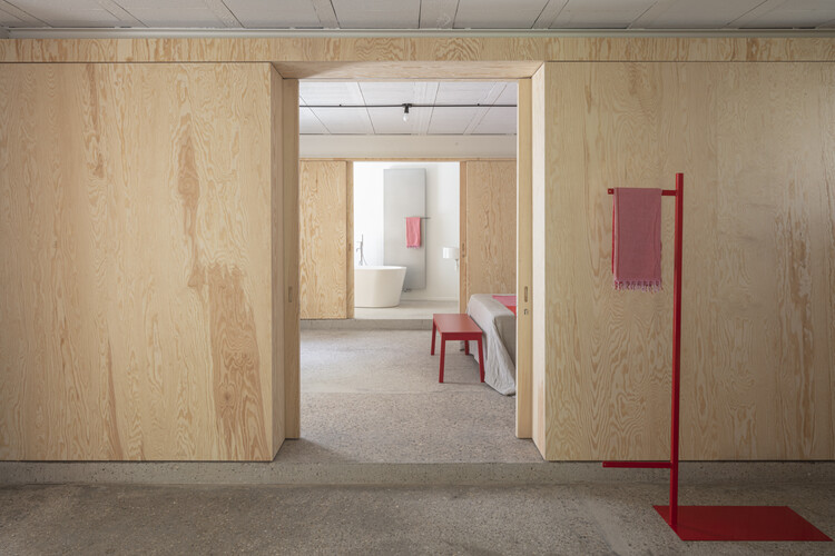 Strawen House / l'atelier Nomadic Architecture Studio + Devspace - Интерьерная фотография, стул