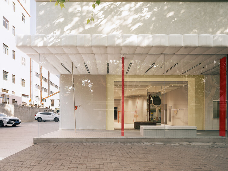 Xiaozhuo Boutique / Архитектура FOG - Интерьерная фотография, окна, колонна