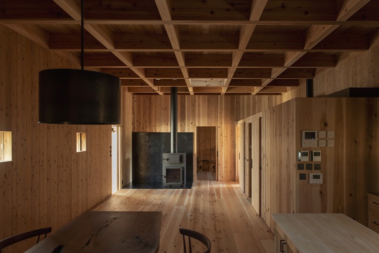 Дом Сигехара Хонмачи / Tomoaki Uno Architects - Интерьерная фотография, Кухня, Луч