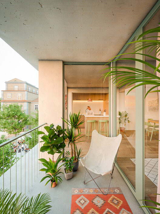 Masslab побеждает в конкурсе на проектирование доступного жилья в Лиссабоне — изображение 6 из 14