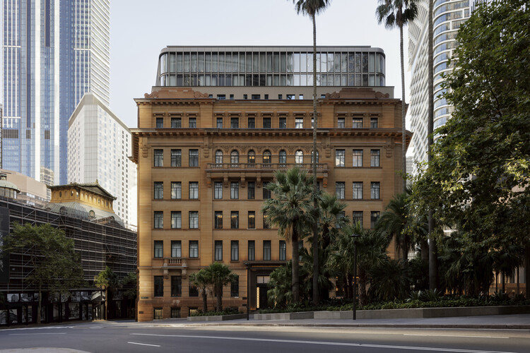 Capella Sydney Hotel / Make Architects + BAR Studio - Экстерьерная фотосъемка, Окна, Фасад