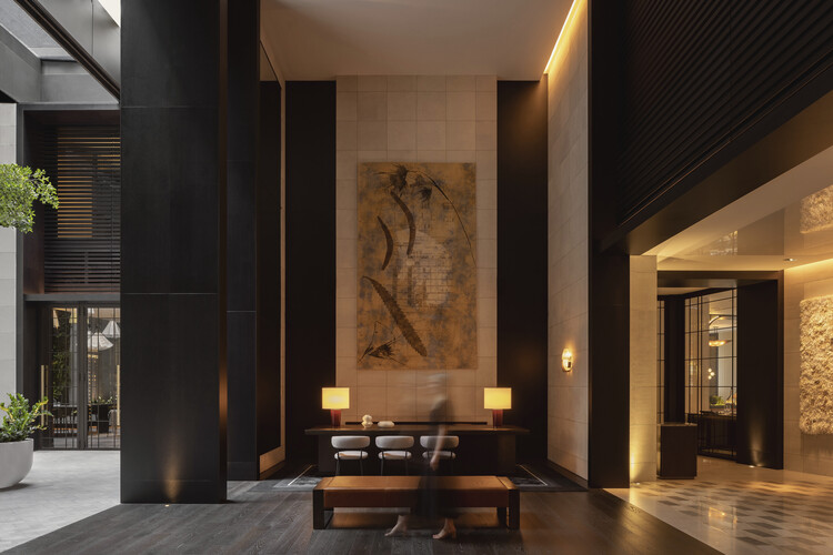 Capella Sydney Hotel / Make Architects + BAR Studio - Интерьерная фотография, стол