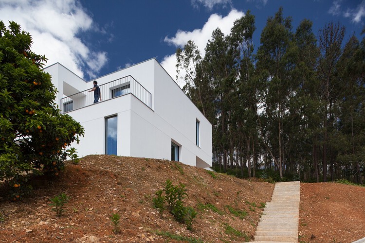 Буколические пейзажи: 15 загородных домов в Португалии — изображение 8 из 16