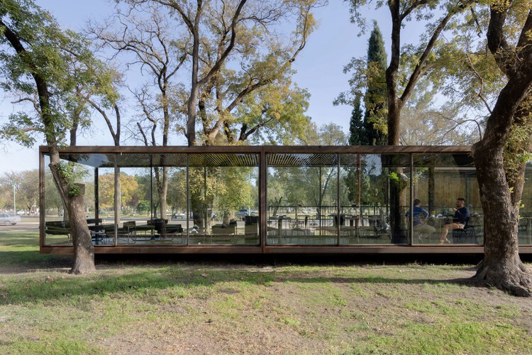 Павильон в Парке де Майо / BRA - Bernardo Rosello Arquitectura - Экстерьерная фотография, Лес