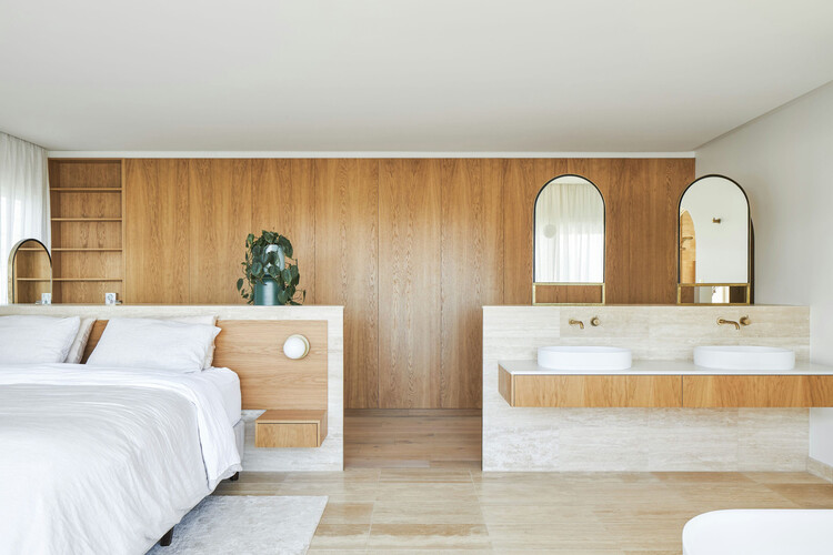 arca.house / Hogg&Lamb - Интерьерная фотосъемка, спальня, раковина, ванная комната