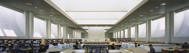 Классика архитектуры: Biblioteca El Tintal / Bermúdez Arquitectos — изображение 18 из 24