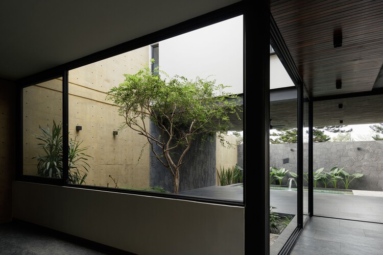 Zibu House / Di Frenna Arquitectos - Интерьерная фотография, окна, фасад