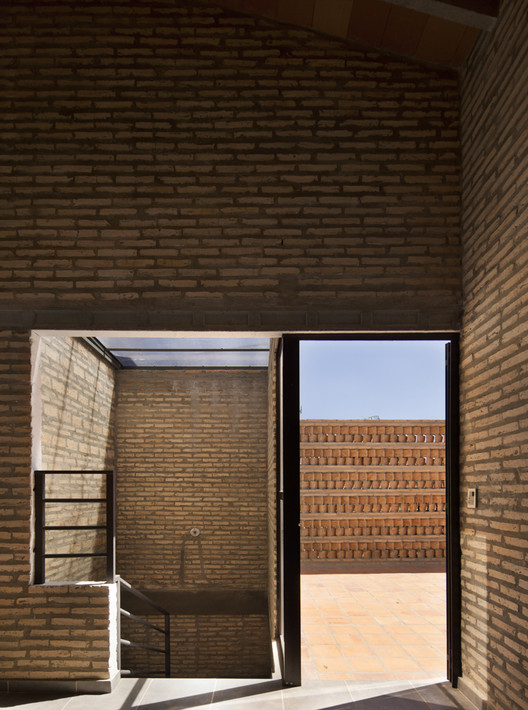 20 кирпичных домов, 20 лет современной архитектуры в Парагвае — Изображение 56 из 61