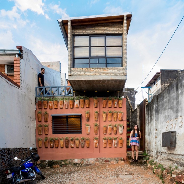 20 кирпичных домов, 20 лет современной архитектуры в Парагвае — изображение 34 из 61