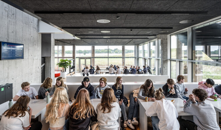 LIFE Campus / Vilhelm Lauritzen Architects - Интерьерная фотография, Лестницы