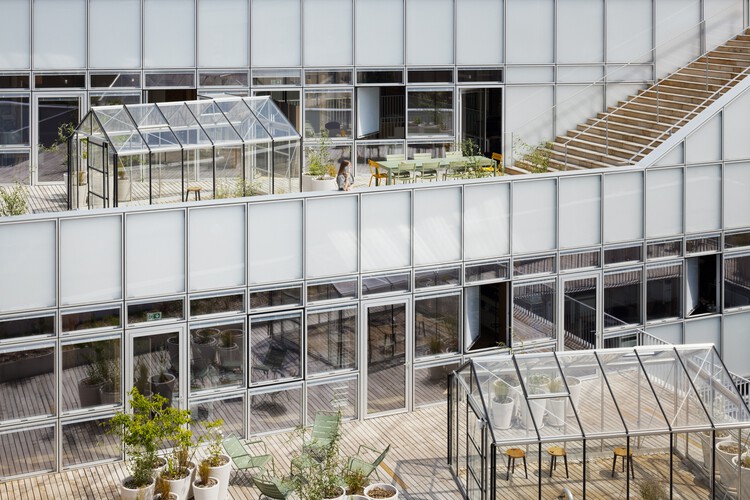 Штаб-квартира RATP Habitat / Atelier du Pont - Фотография экстерьера, фасад, окна, перила