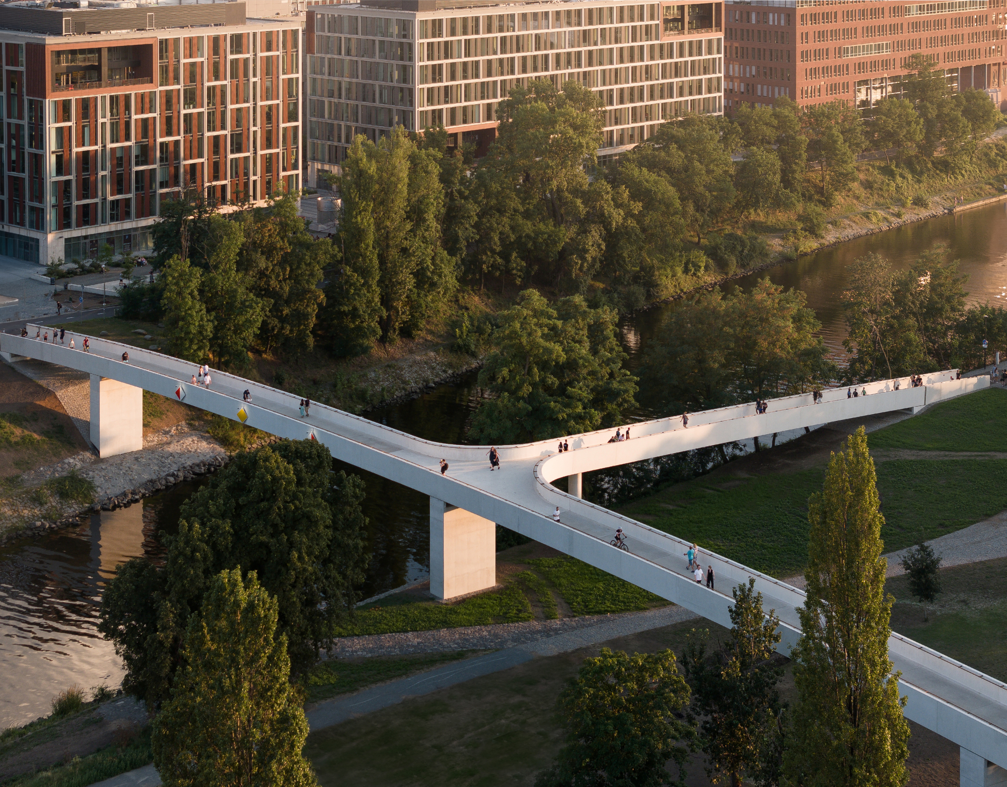 Пешеходный мост Штванице в Праге / Blank Architekti sro + Bridge Structures sro