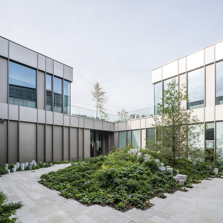 Диабетический центр Стено Копенгаген / Vilhelm Lauritzen Architects + Mikkelsen Architects + STED - Экстерьерная фотография, фасад, окна