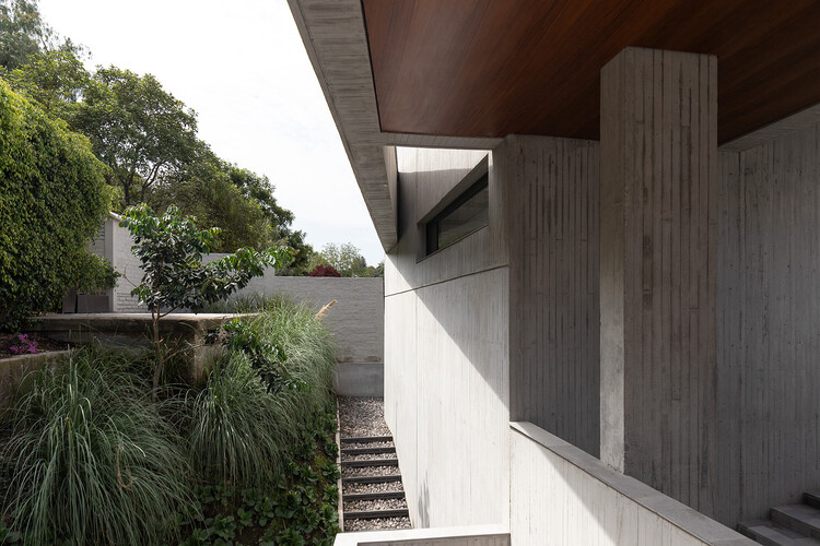 Fragmento House / Diez + Muller Arquitectos - Фотография интерьера, фасада