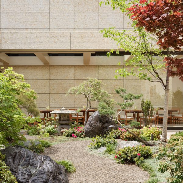 Montalba Architects добавила японский сад в калифорнийский Нобу