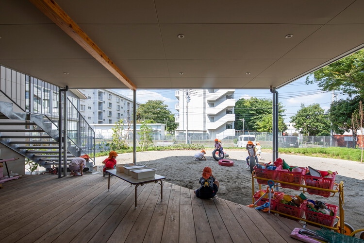 Детский сад Касимада / TERRAIN Architects - Фотография интерьера, Скамейка