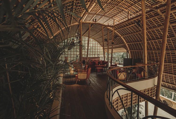 Ресторан Akar / Дизайнерское агентство Leon - Фотография интерьера, луч