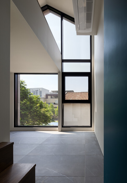 GREE Multi-Family Housing / Архитектура Suum21 - Фотография интерьера, окна