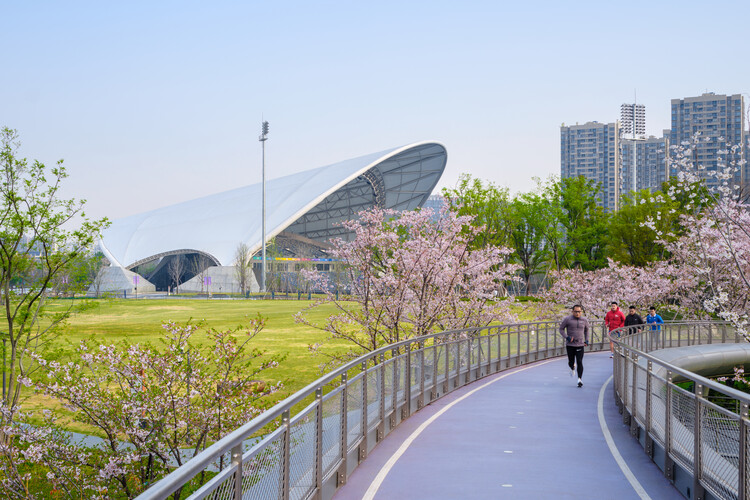 Парк Азиатских игр Archi-Tectonics переосмысливает экологическое будущее Ханчжоу в Китае – Изображение 5 из 24