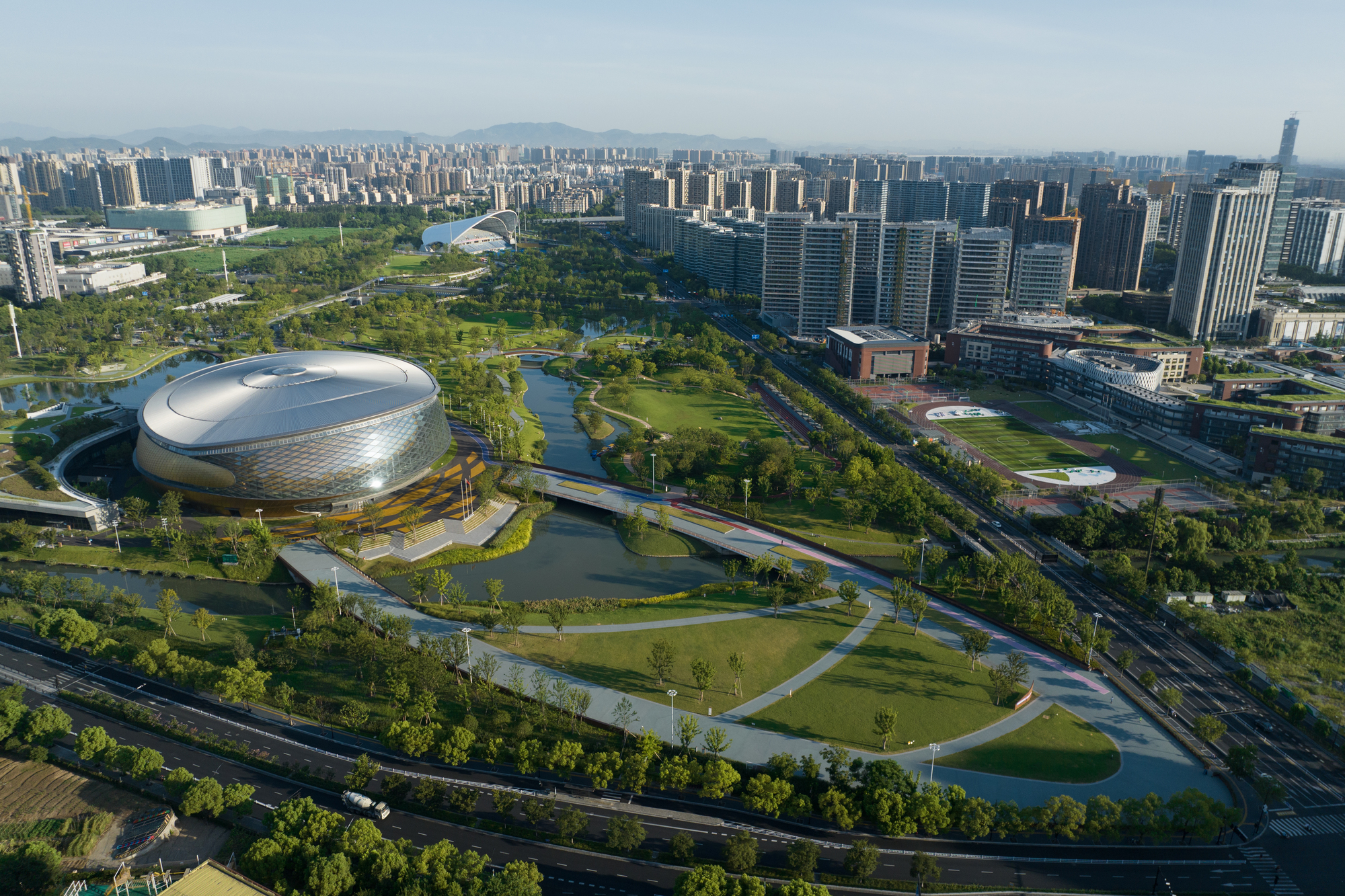 Парк Азиатских игр Archi-Tectonics переосмысливает экологическое будущее Ханчжоу в Китае