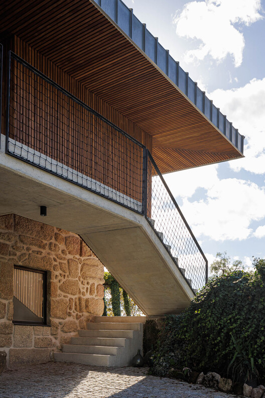 Загородный дом Вагар / Дэвид Било + Филипе Пина - Фотография экстерьера, балка