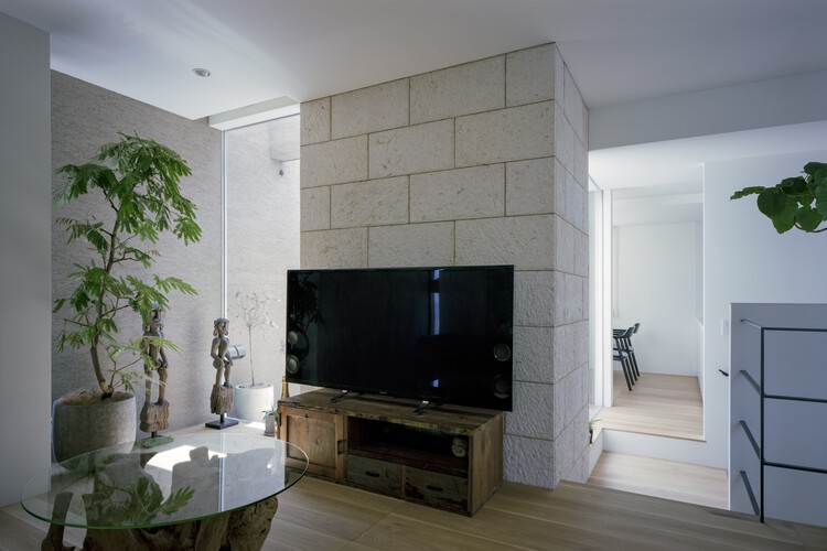 Дом в Окамото / FujiwaraMuro Architects - Фотография интерьера, ванная комната