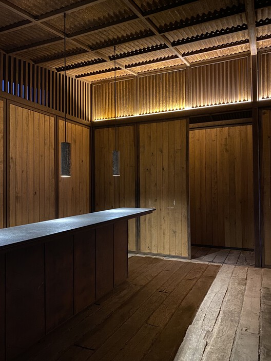 Павильон Тьерра Тинта / CoA Arquitectura - Фотография интерьера, дверь, дерево