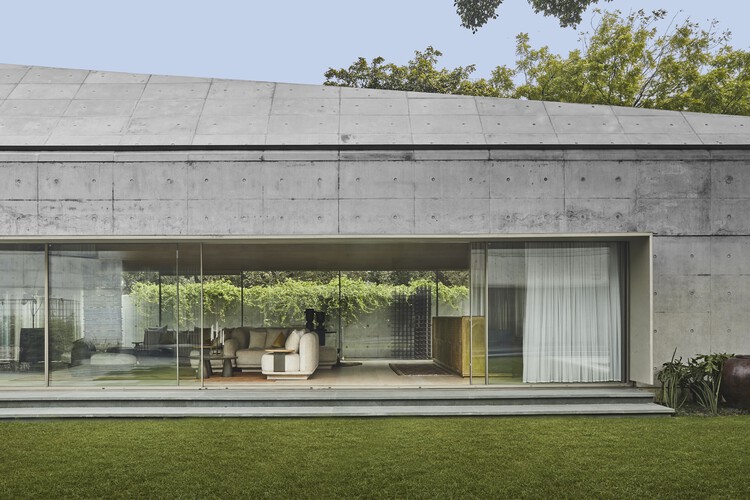 Дом Призма / Matra Architects & Rurban Planners - Экстерьерная фотография, фасад