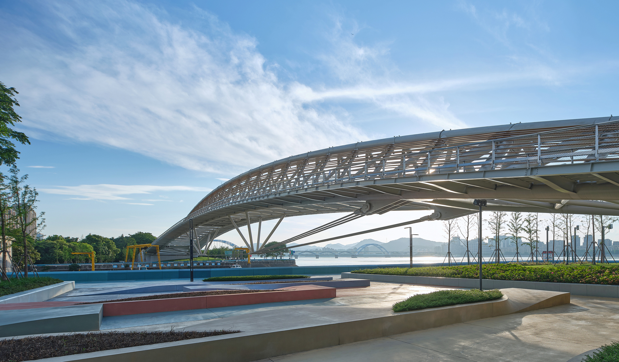 Общественное пространство на набережной Ханчжоу – Шелковый мост / Студия оригинального дизайна TJAD