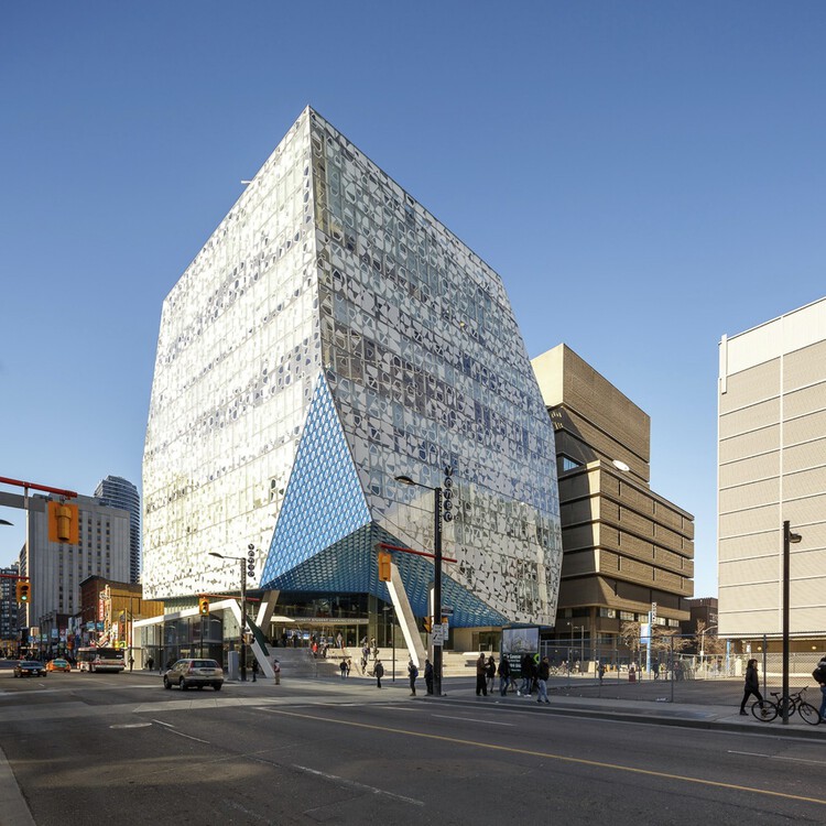 Путеводитель по архитектуре Торонто: 30 современных достопримечательностей крупнейшего города Канады — изображение 5 из 36