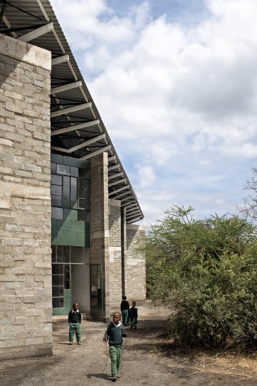Школа Монтессори Simba Vision / Консультанты-новаторы в области архитектуры - Экстерьерная фотография
