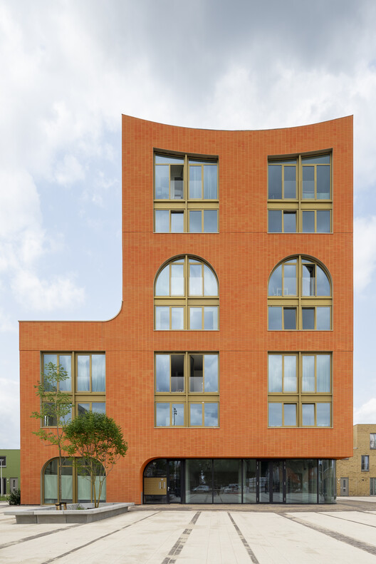 Waaggebouw Weighing House / NEXT Architects - Экстерьерная фотография, Окна, Кирпич, Фасад
