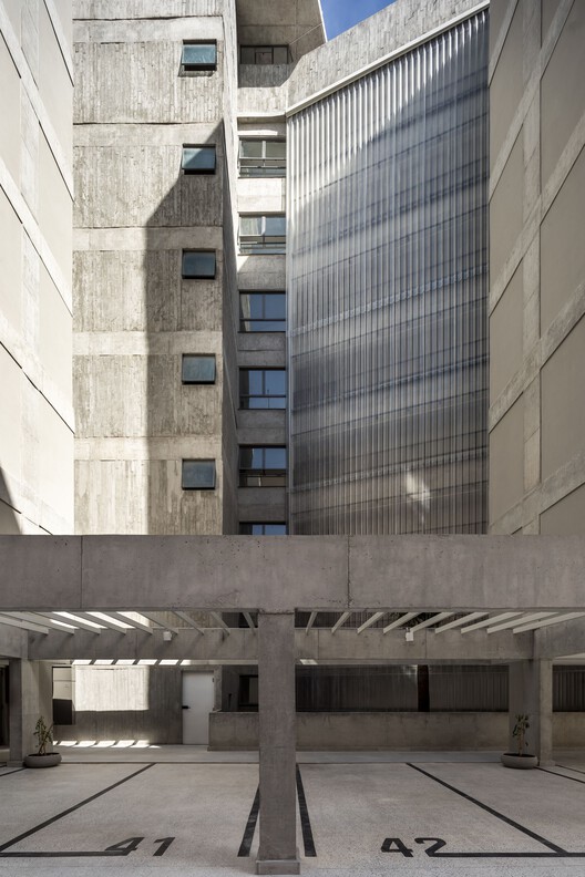 Muda Building Weefor / NNArq - Фотография интерьера, окон, фасада