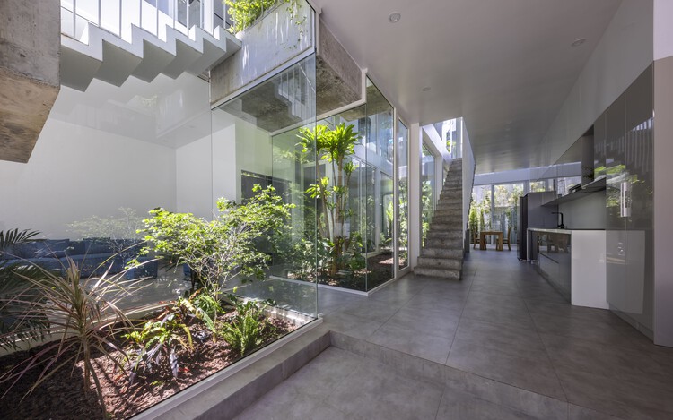 Nala House / Nguyen Khai Architects & Associates — Фотография интерьера