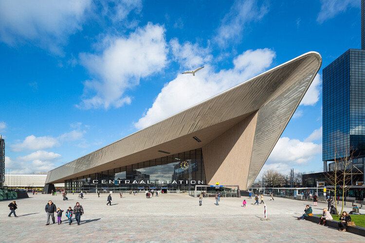 Путеводитель по Роттердаму: 20 интересных проектов в морском центре Нидерландов — изображение 13 из 23