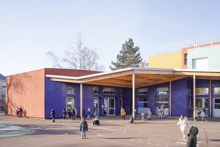 Школа Жана Масе / Архитектура и урбанизм SOL - Фотография экстерьера, фасад