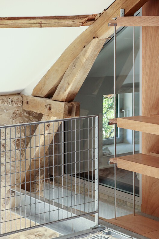 Maison Saint Leger / minuit Architects - Фотография интерьера, балка, перила