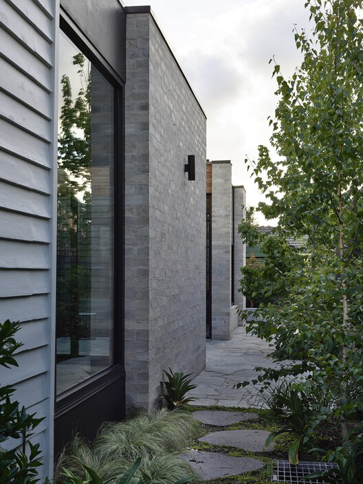 Malvern House / Lande Architects - Фотография экстерьера, кирпич, окна, фасад, сад