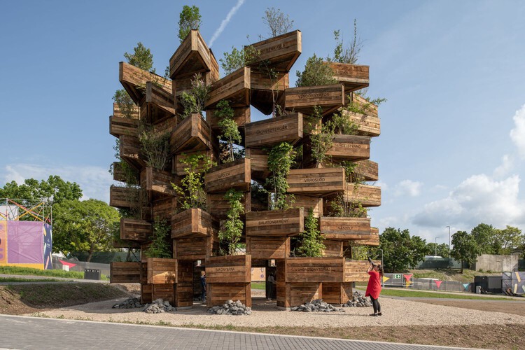 Устойчивое развитие и инновации в эфемерной архитектуре: 15 деревянных павильонов — изображение 13 из 17