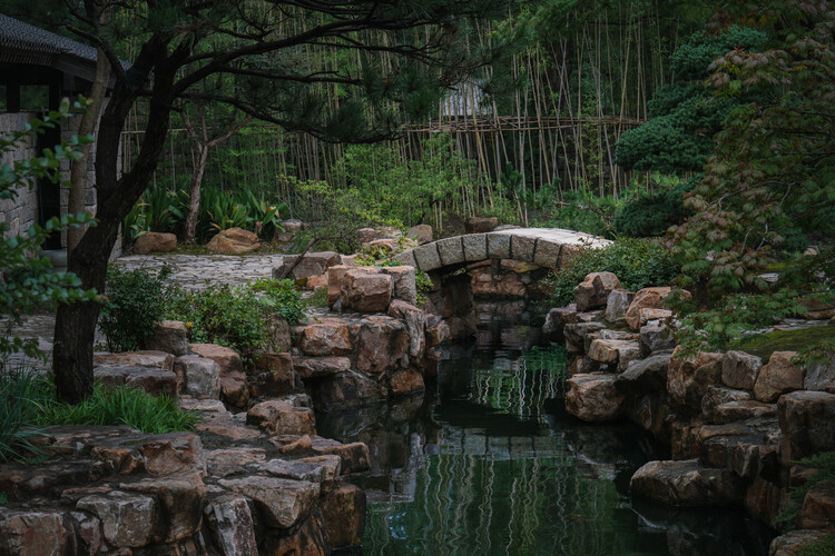 Songming Garden / Atelier VISION - Экстерьерная фотография, Набережная, Лес, Сад